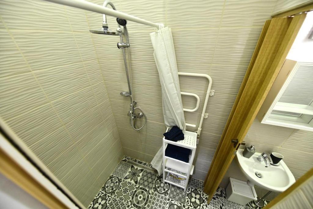 شقة Cosy Flat In Kiraly Str, King بودابست المظهر الخارجي الصورة